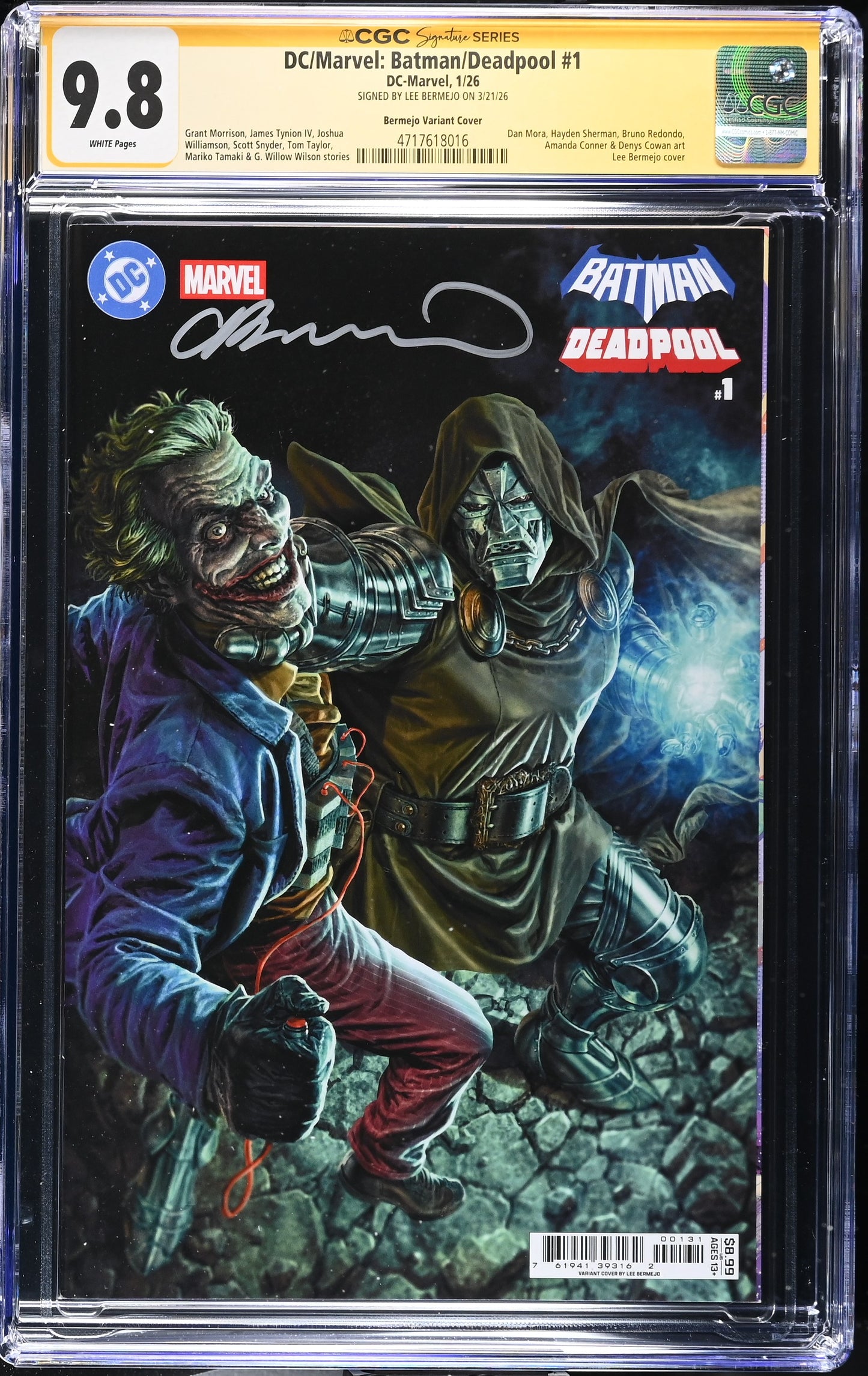 DC/MARVEL: BATMAN/DEADPOOL #1 CGC SS 9.8. SIGNED BY LEE BERMEJO