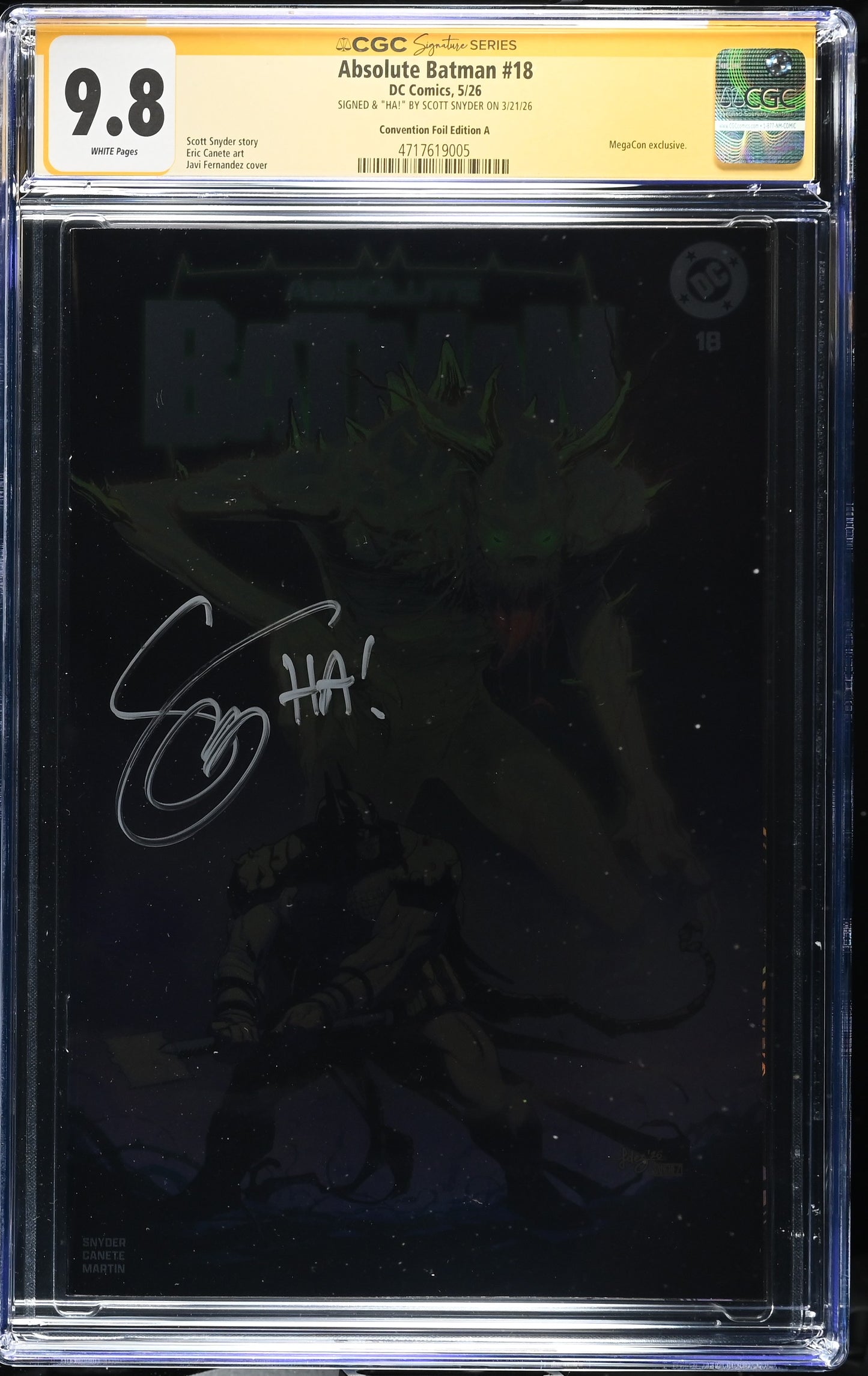 ABSOLUTE BATMAN #18 JAVI FERNANDEZ FOIL CGC SS 9.8. SIGNED BY SCOTT SNYDER